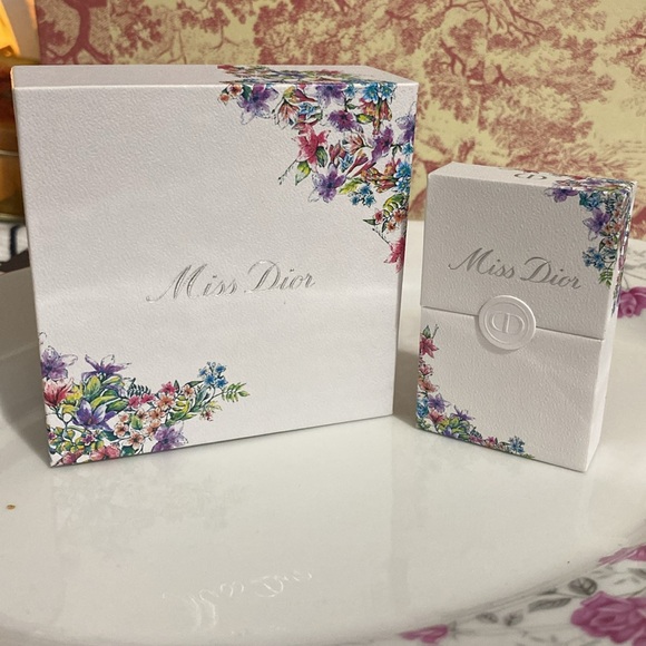Dior MISS DIOR Limited Edition Gift set - Picture 11 of 16